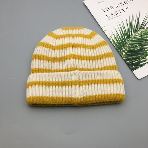 Fashion winter cute knit hat - Picture 3 of 4